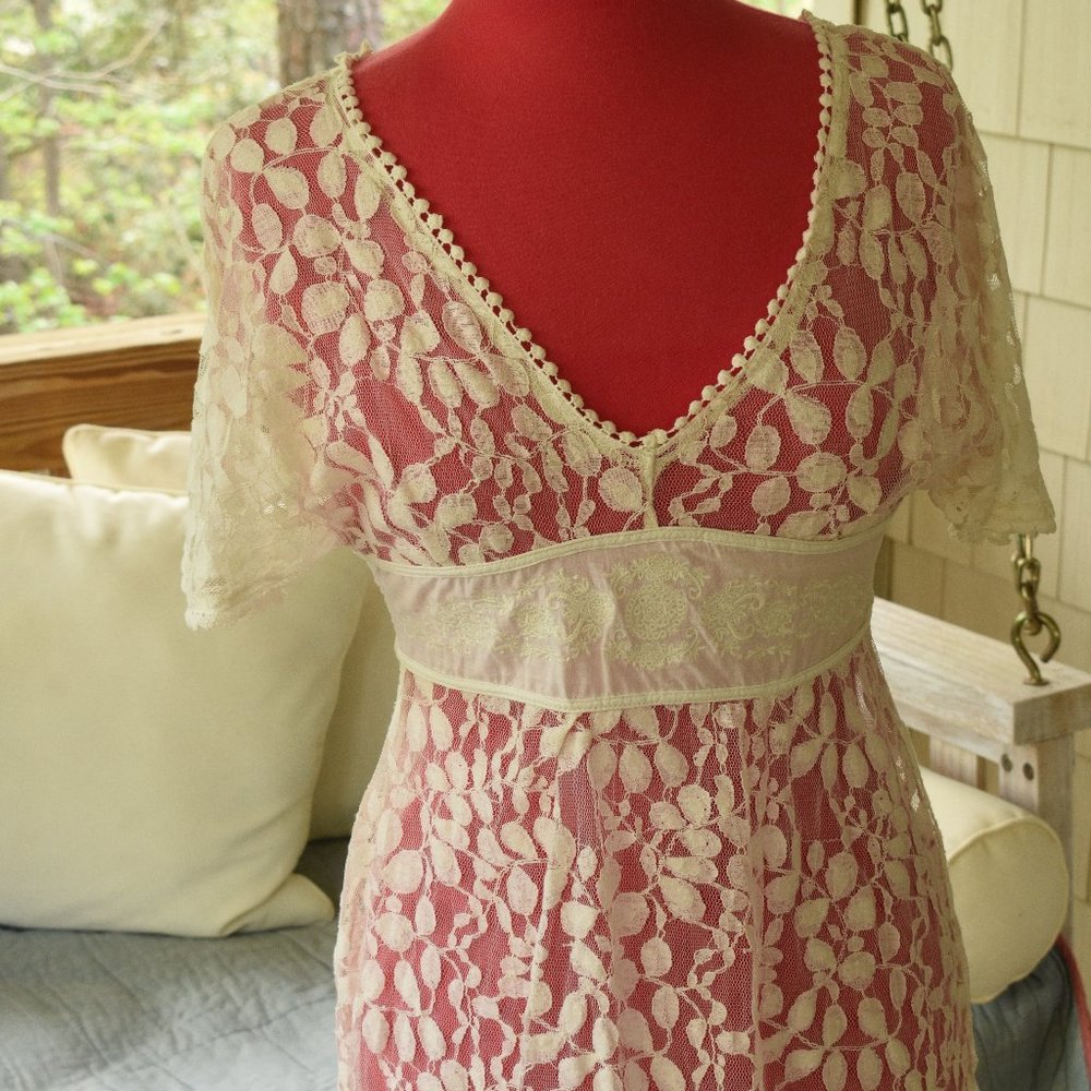 medium cream lace top